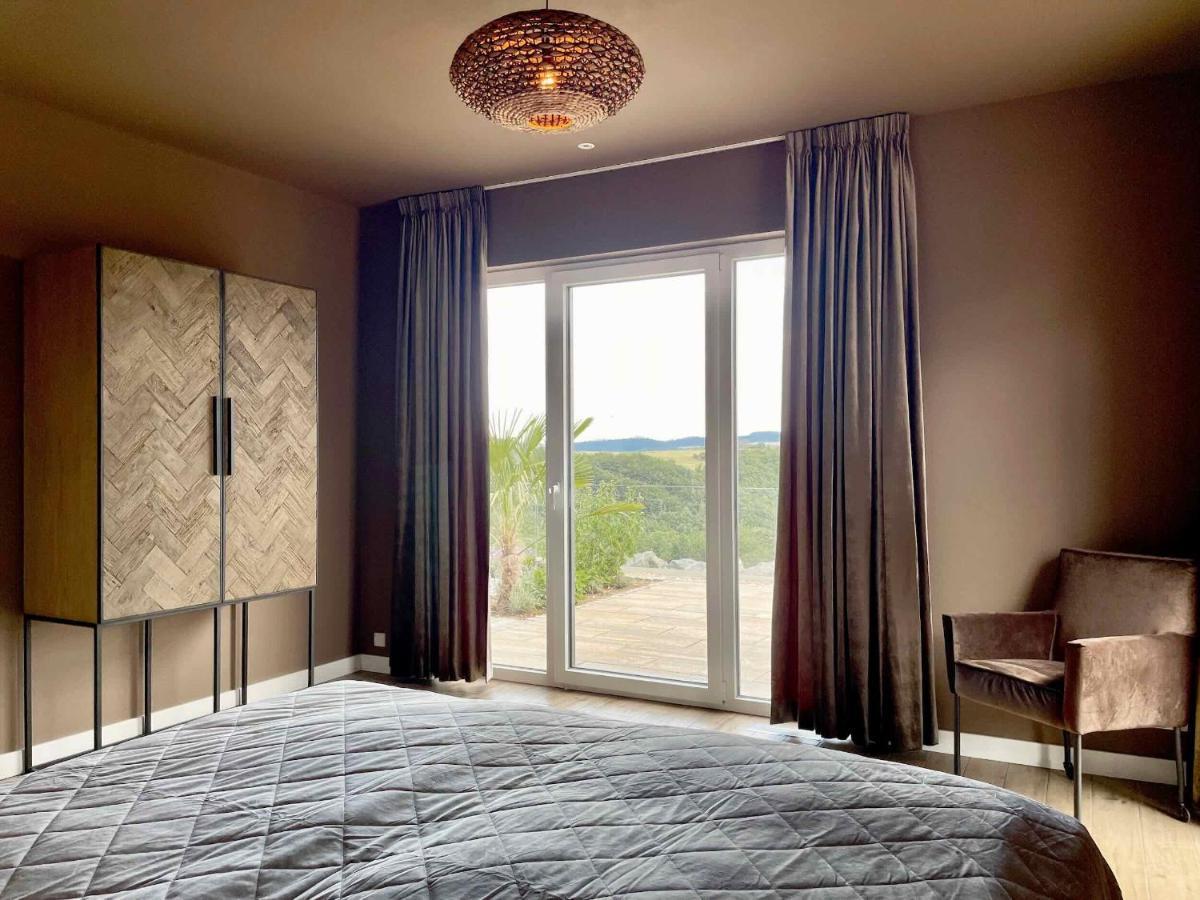 Luxapart Eifel Mit Privater Sauna Harscheid Екстериор снимка